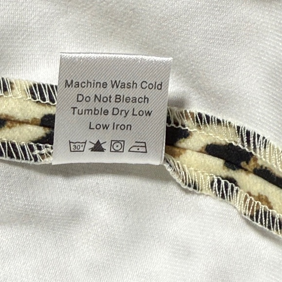 Tuckernuck Ashford Leopard Pants Size S NWT Stretch Cropped Slim Fit Chic - Picture 9 of 9